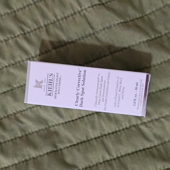 Kiehl's Other - Kiehl's Clearly Corrective Dark Spot Solution